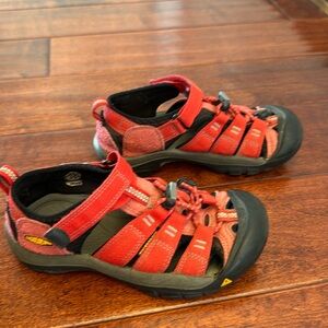 Keen boys sandals size 1